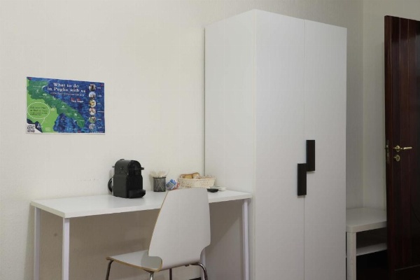 Clorinda's rooms image 24